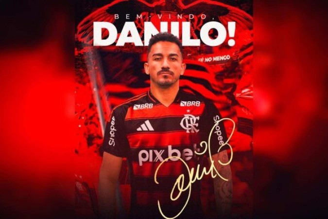 Flamengo oficializa a contratação do lateral-direito Danilo