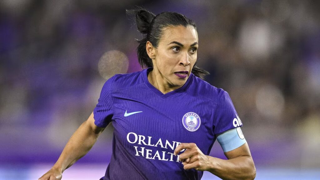 Marta frustra Corinthians e anuncia renovação com Orlando Pride até 2026