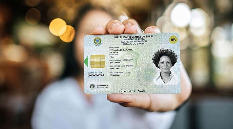 Nova carteira de identidade pode ser emitida em formato de cartão no Ceará