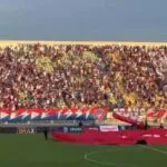 Briga entre torcedores do Fortaleza interrompe jogo contra o Horizonte no Domingão