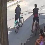 Jovem tem celular roubado por criminosos de bicicleta em rua de Maracanaú