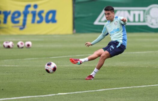 Abel dá oportunidade para promessas da base em treino da pré-temporada do Palmeiras