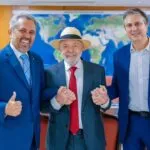 Elmano convida presidente Lula para inauguração do Hospital Universitário do Ceará