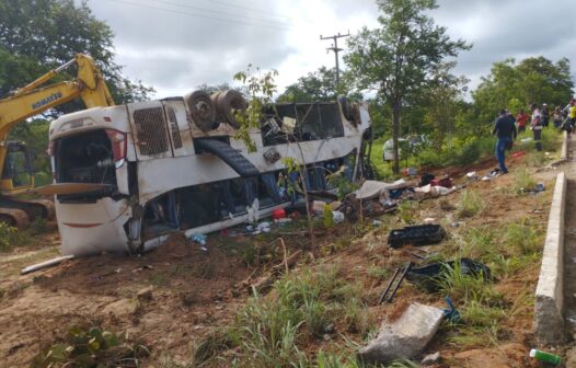 Motorista cearense está entre os sete mortos em acidente de ônibus na BR-135, no Piauí