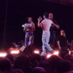 Anitta se irrita e dá bronca em fã que invadiu palco durante o seu show