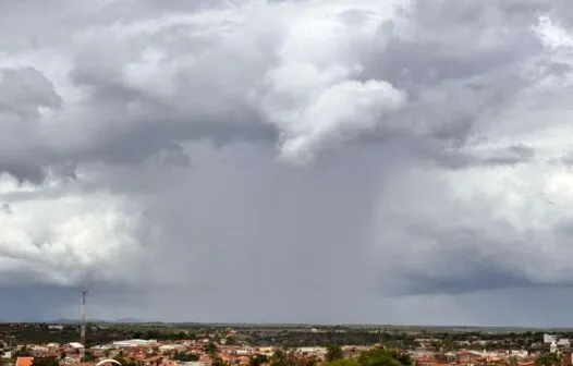 Ceará recebe alerta de chuvas intensas e ventos fortes para 121 municípios até sexta-feira (17)