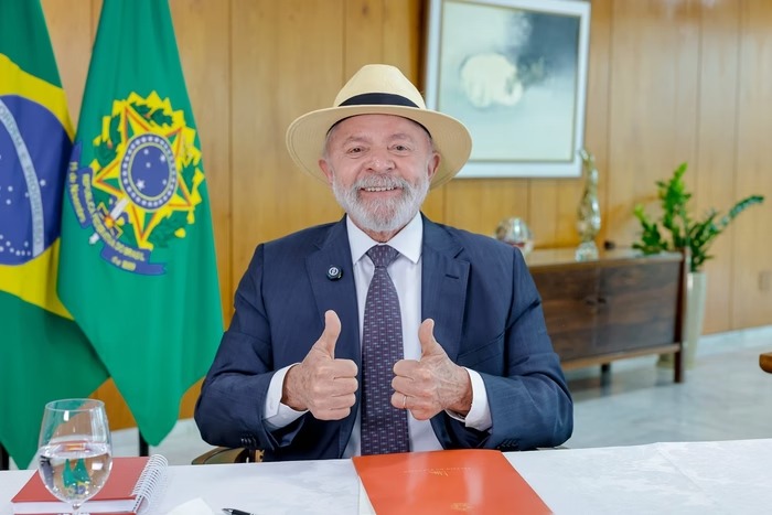 Lula é liberado para viagens e atividades físicas