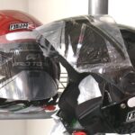 Capacete de moto precisa ser trocado em caso de desgaste ou acidente; entenda