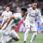 Santos é derrotado pelo Corinthians e chega a três jogos sem vitória com Neymar