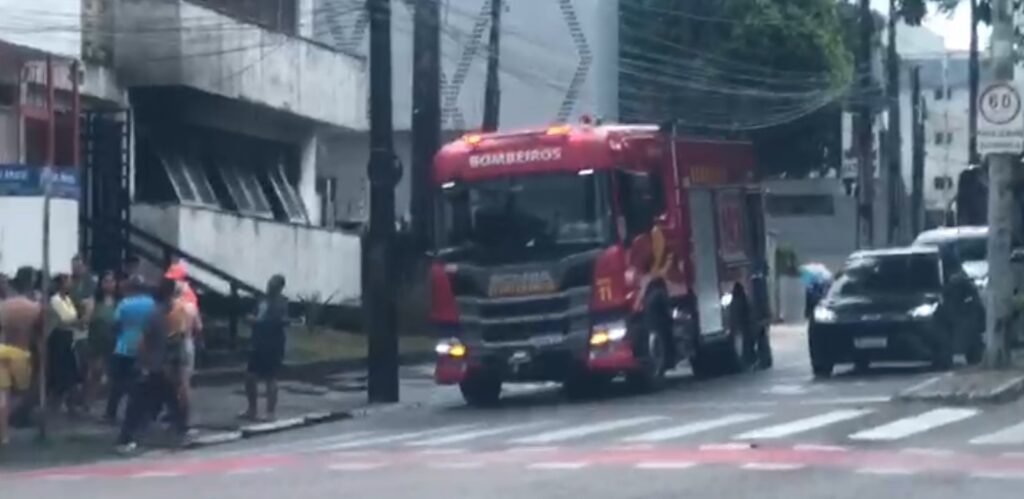 Incêndio é registrado em apartamento na Aldeota, em Fortaleza; fogo foi controlado