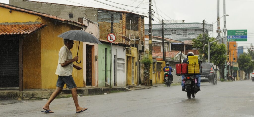 Ceará tem registro de chuva em mais de 100 municípios pelo quarto dia seguido