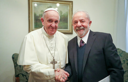 Lula celebra missa pela saúde do Papa Francisco no Palácio da Alvorada