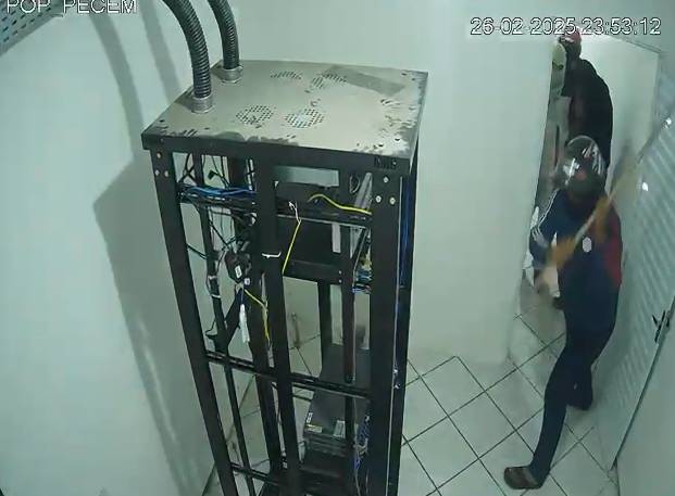 Vídeo mostra ataque de criminosos contra equipamento de internet que prejudicou conexão no Complexo do Pecém