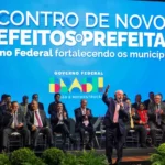 Lula é aplaudido de pé na abertura do Encontro de Novos Prefeitos em Brasília