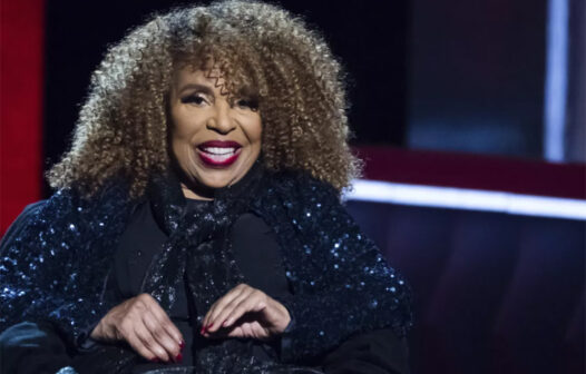 Roberta Flack, voz de “Killing Me Softly”, morre aos 88 anos