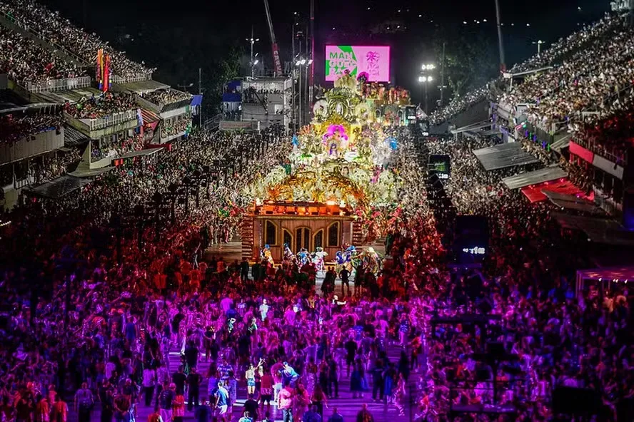 Em que dia a Mangueira desfila no Carnaval de 2025? Veja dias das escolas de samba do Rio de Janeiro