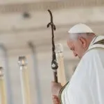 Papa Francisco completa um mês internado nesta sexta-feira (14)