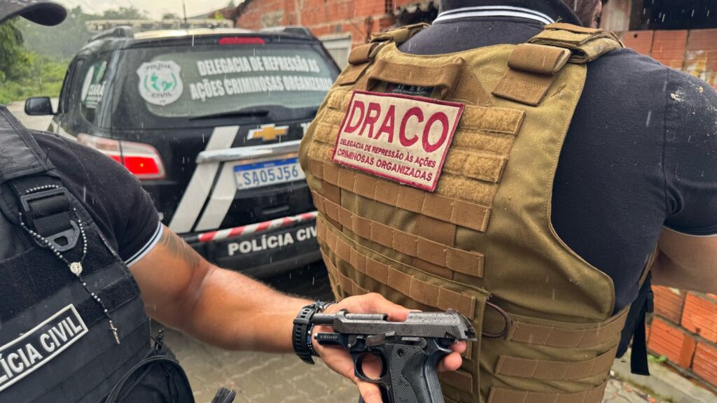 Polícia realiza operação contra grupos criminosos suspeitos de ataques a provedores de internet em Fortaleza e interior do Ceará