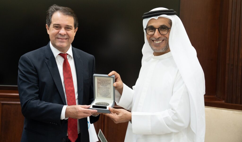 Evandro Leitão se torna o primeiro prefeito de Fortaleza a negociar investimentos com o Fundo de Abu Dhabi