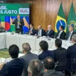 Lula envia ao Congresso projeto que isenta Imposto de Renda para quem ganha até R$ 5 mil