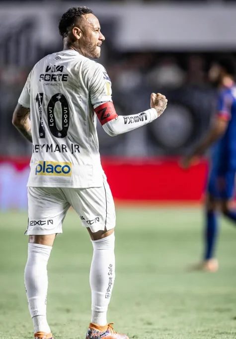 Neymar se reapresenta e inicia possível último ciclo no Santos antes de fim do contrato