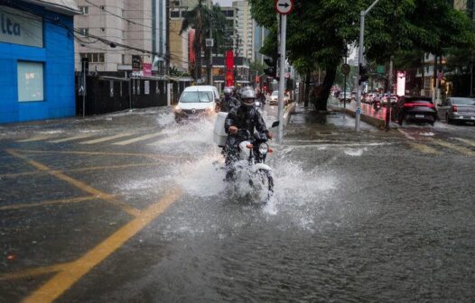 Chuva coloca SP em estado de atenção para alagamentos; Defesa Civil emite alerta severo