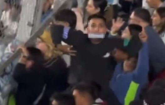 Torcedor da Argentina imita macaco durante jogo contra o Brasil