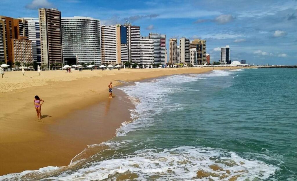 Fortaleza tem cinco praias próprias para banho neste fim de semana