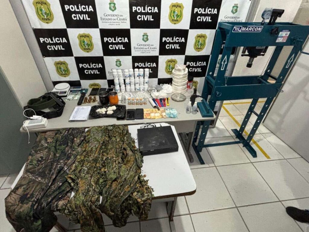 Polícia fecha laboratório de drogas em Caucaia durante Operação Strike