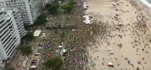 Manifestação de Bolsonaro em Copacabana tem público abaixo do esperado, com apenas 18,3 mil participantes