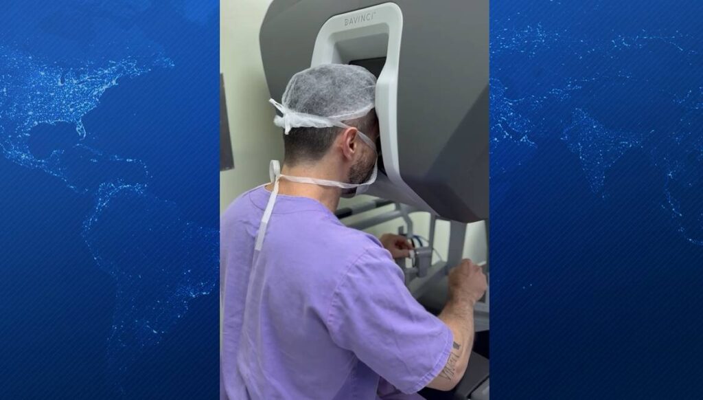 Cirurgia robótica para tratamento do cancêr já pode ser feita no Ceará