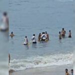 Guarda-vidas resgatam casal de afogamento na Praia dos Crush, em Fortaleza