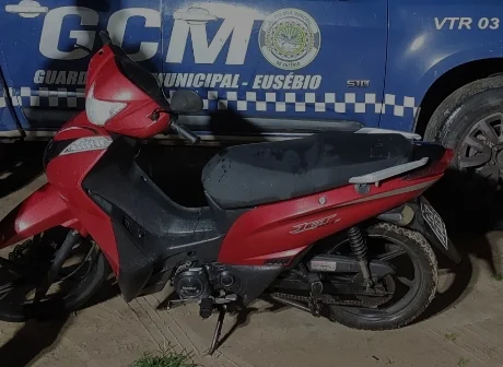 Homem tem motocicleta roubada e recuperada 30 minutos depois no Eusébio