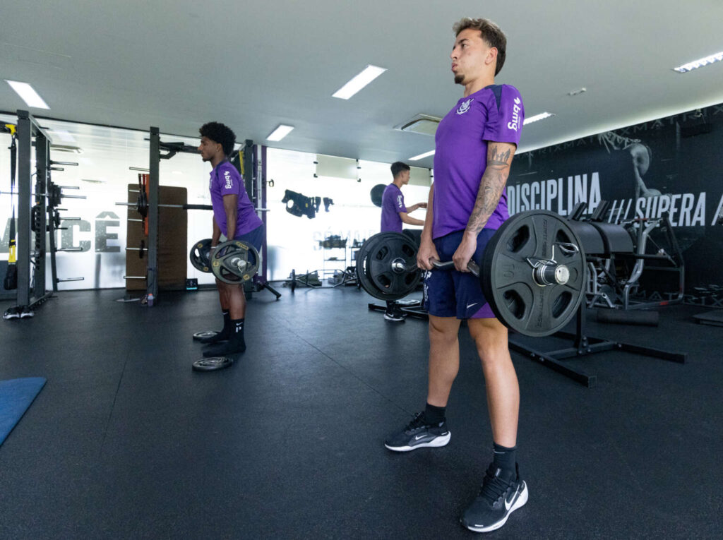 Corinthians faz trabalho de força e Talles Magno foca na final: ‘Preparados para o título’