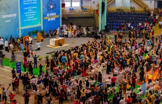 Renascer 2025 dedica dia de oração pelo Papa Francisco no Ginásio Paulo Sarasate