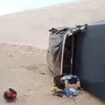 Turista capota Hilux durante passeio nas dunas de Tatajuba, em Camocim