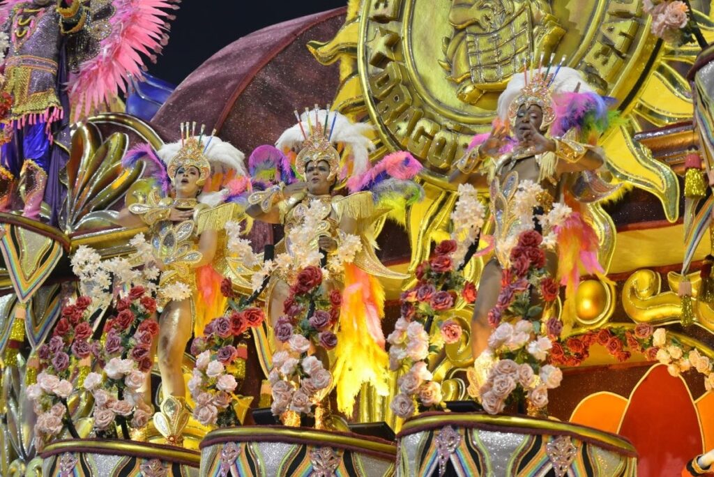 Onde assistir a apuração do carnaval 2025 SP?