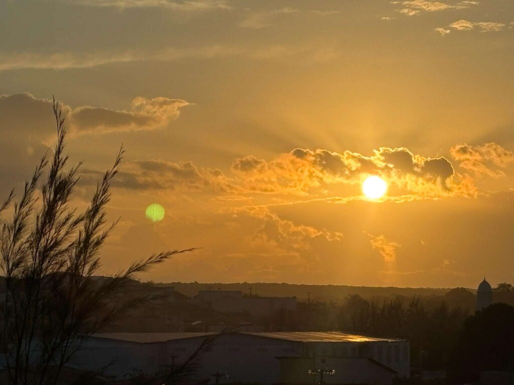 Norte do Ceará enfrenta onda de calor com temperaturas de até 38º C, neste sábado (22)