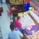 Homem importuna mulher e usa celular para registrar o crime em supermercado no Ceará; vídeo