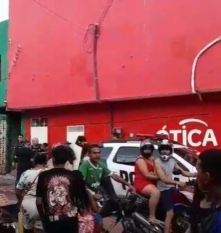 Mulher é encontrada morta em apartamento no Centro de Sobral; vítima teria sido atingida com caco de vidro