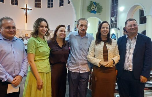 Jubileu do Mundo da Política reúne autoridades cearenses em celebração no Santuário de Adoração