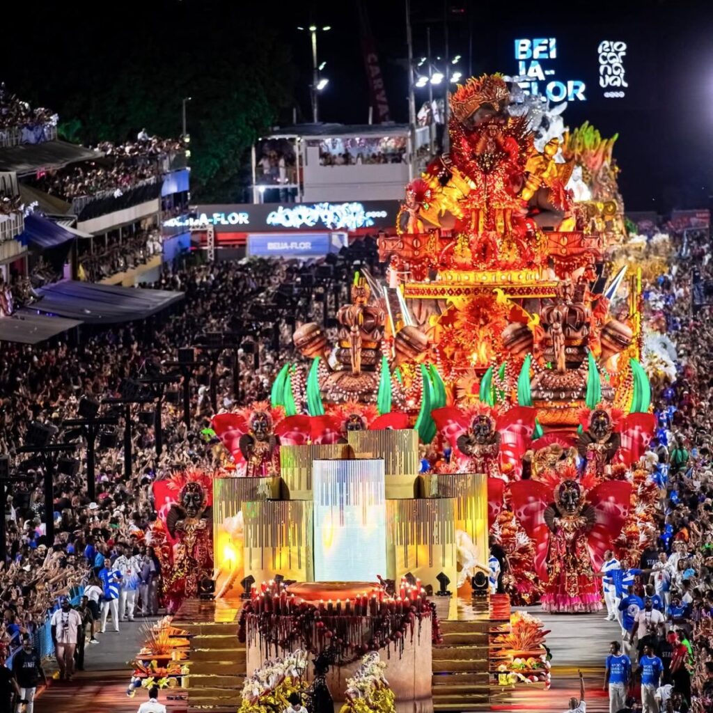 Beijar-flor é a campeã do Carnaval do Rio em 2025, o 15⁰ título da escola