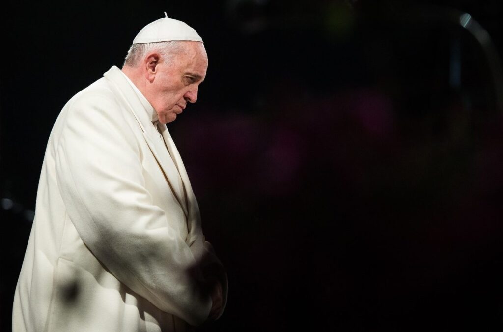 Derrame é a provável causa de morte do Papa Francisco, diz imprensa italiana