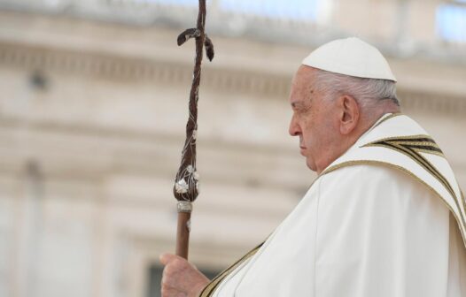 Catedral de Fortaleza celebra missa nesta terça (6) por Conclave que elegerá novo Papa