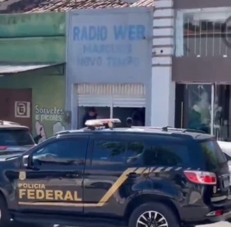 Polícia Federal e Anatel encerram rádio clandestina que atuava em Massapê, no Ceará