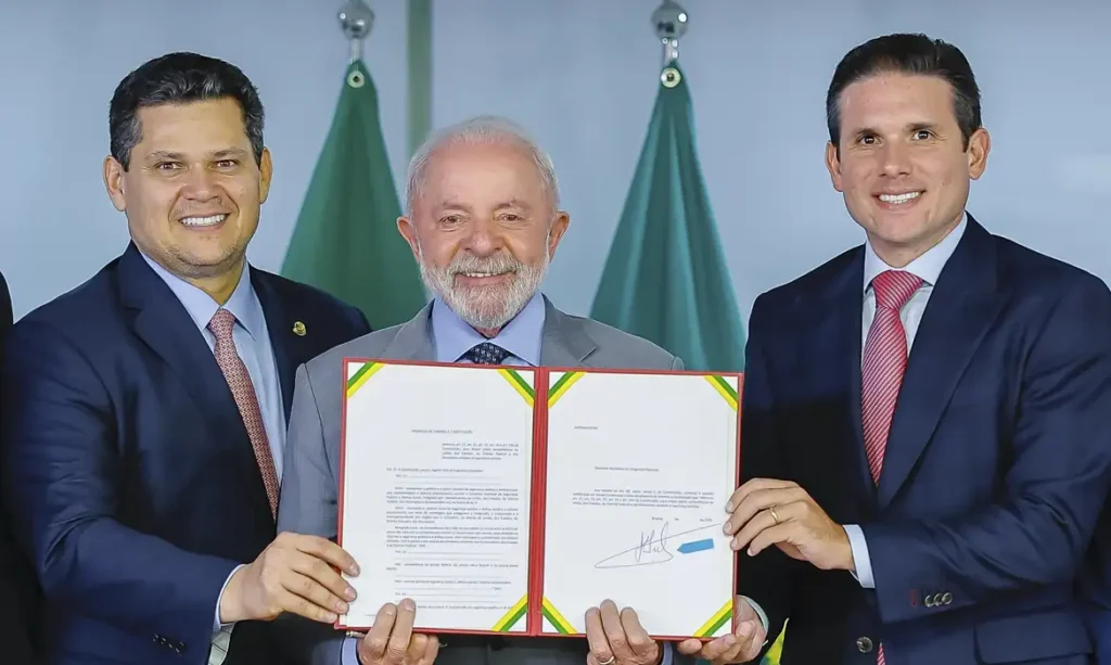 Governo Lula entrega PEC da segurança pública ao Congresso; entenda mudanças