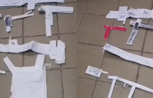 Alunos confeccionam armas de papelão com referências a facções durante atividade escolar no Ceará