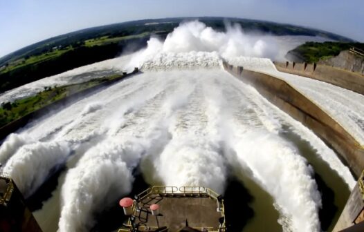 Senador protocola projeto para limitar valor da energia comprada pelo Brasil de Itaipu
