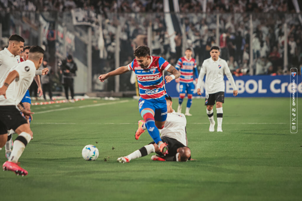 Fortaleza é declarado vencedor por 3 a 0 em jogo do Colo-Colo marcado por invasão