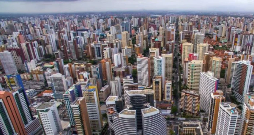 Mercado imobiliário de Fortaleza movimenta R$ 1,6 bilhão com quase 4,5 mil imóveis negociados